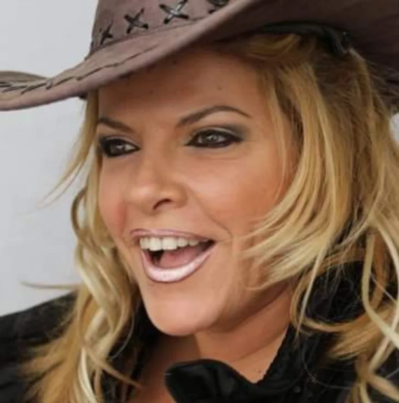 el00jcwamzadanjpxxhc